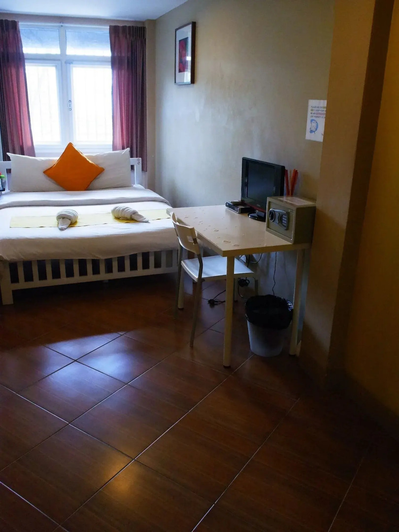 VX The Fifty - Hostel