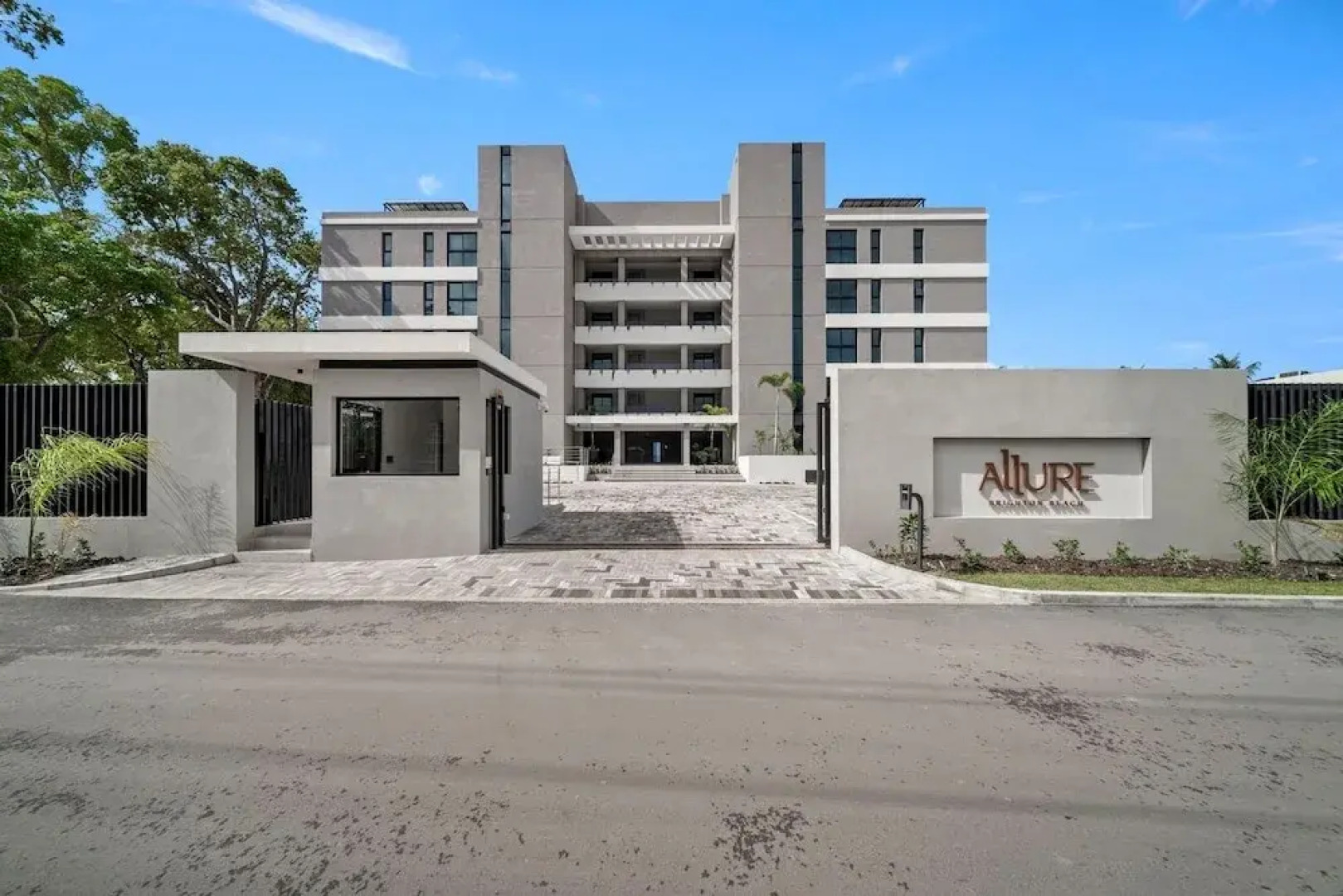 Allure 505 3 Bedroom Apts