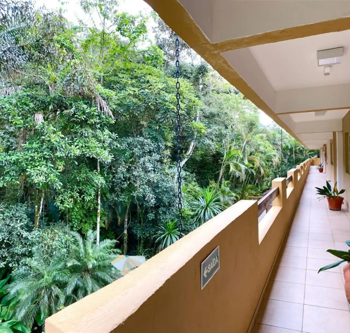 Condominio Amarilis Flat