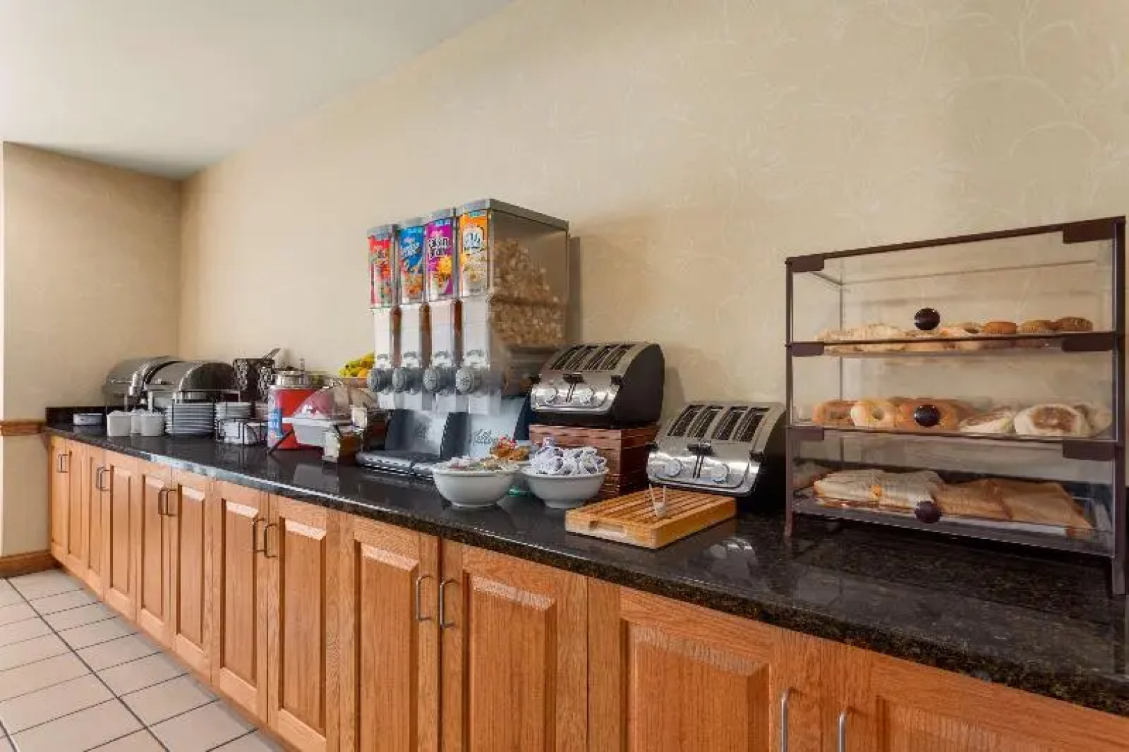 Country Inn & Suites Harrisburg@ Union Deposit Rd.