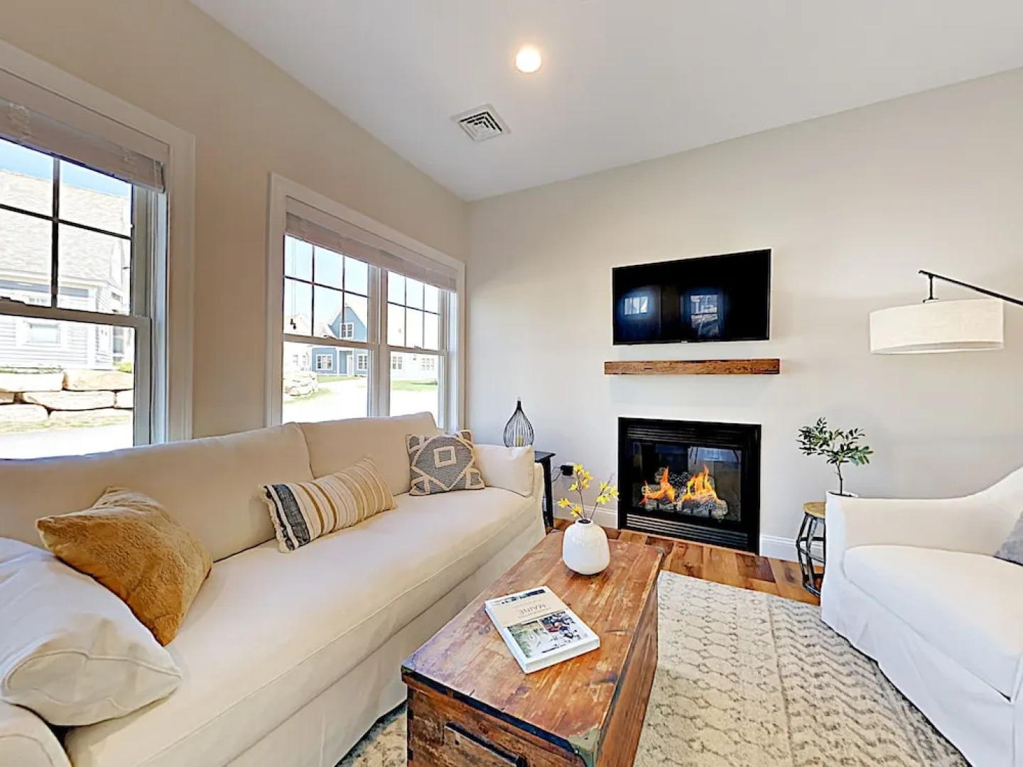 24 Arundel - 2 Br Home