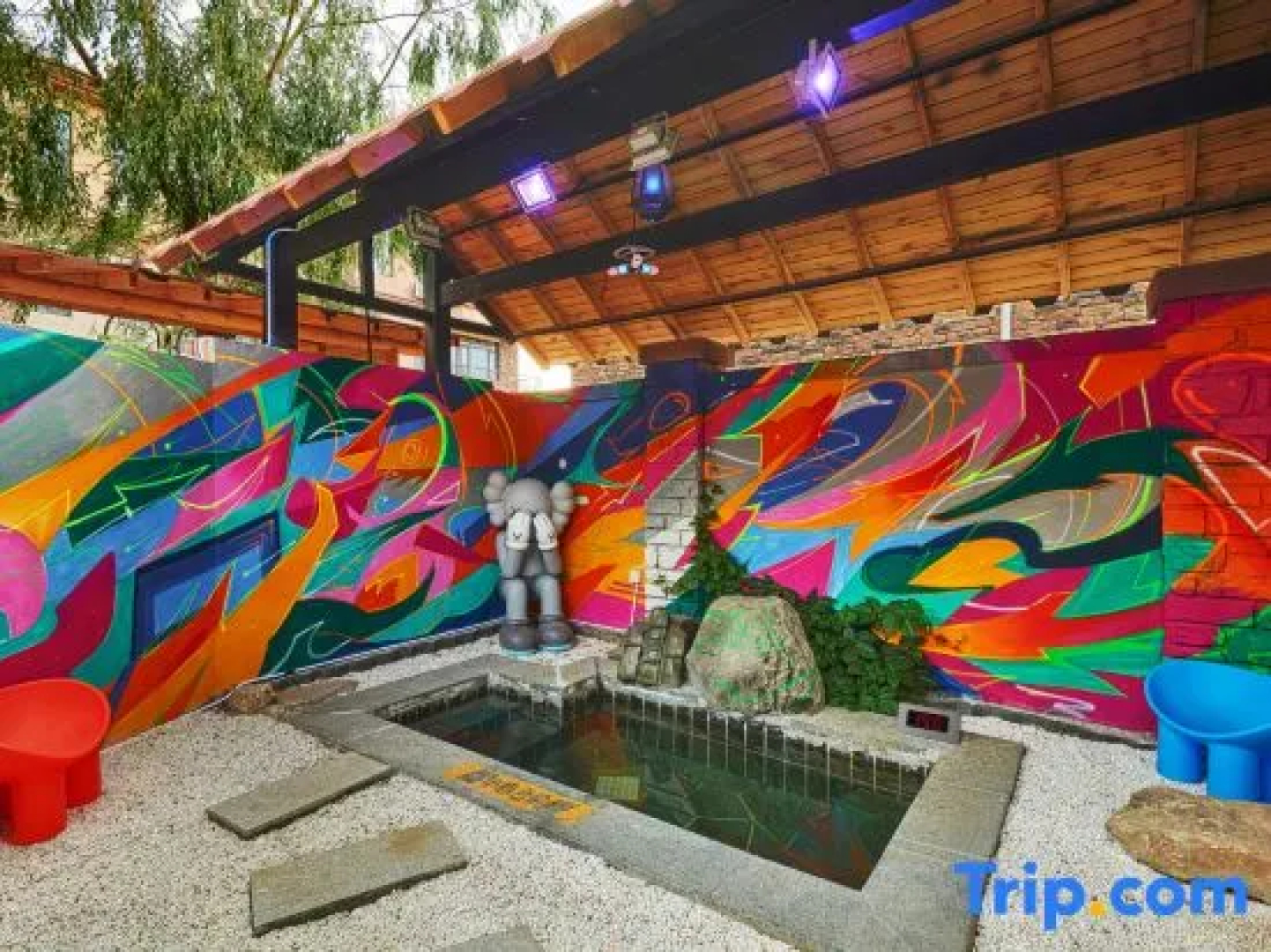 Manpu Tianmu Yangyan Hot Spring Hotel (Zhenbeibao Western Studios See Helan Performing Arts Town)
