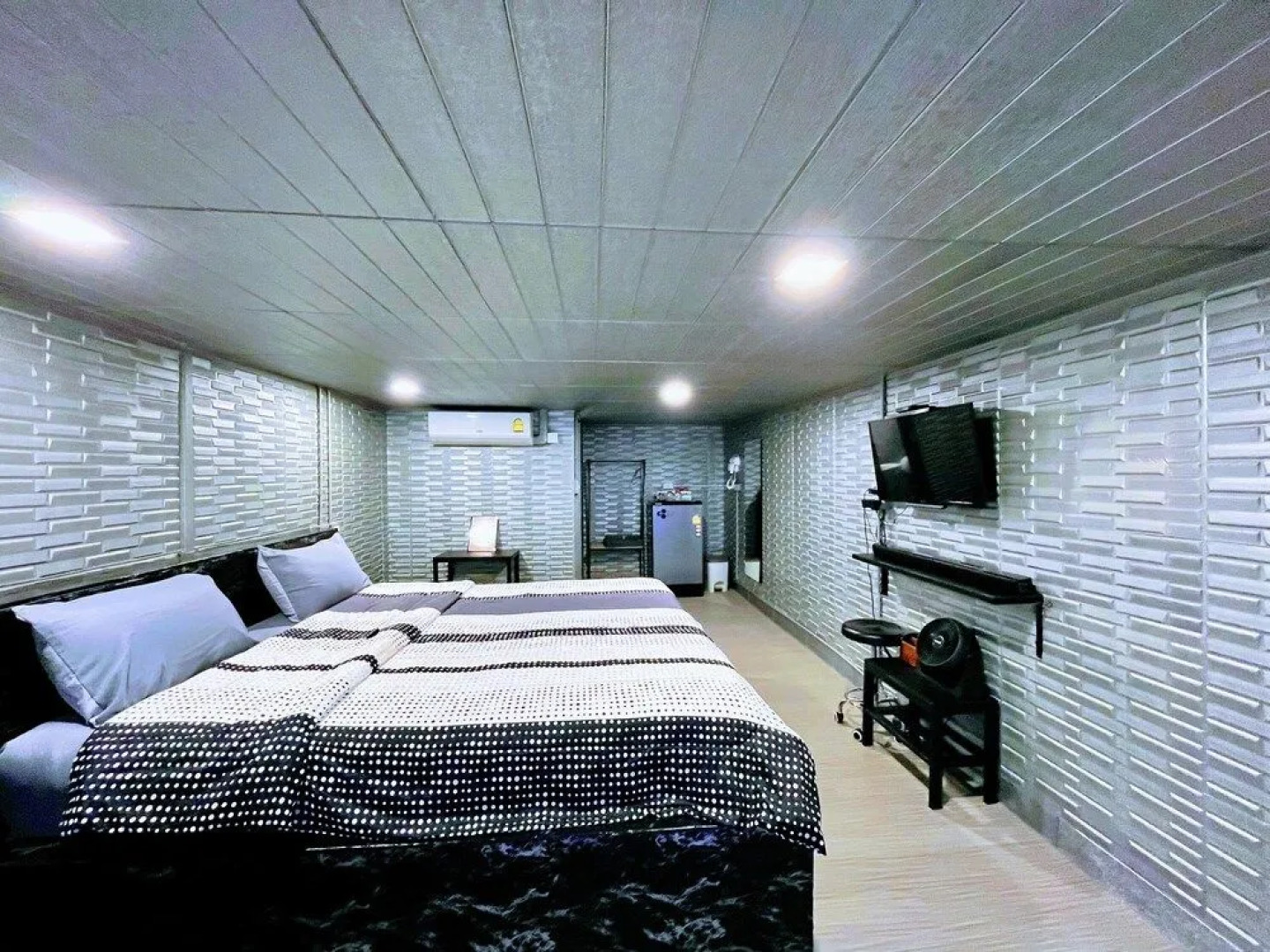 Nokhuuk's House at Rimkhong