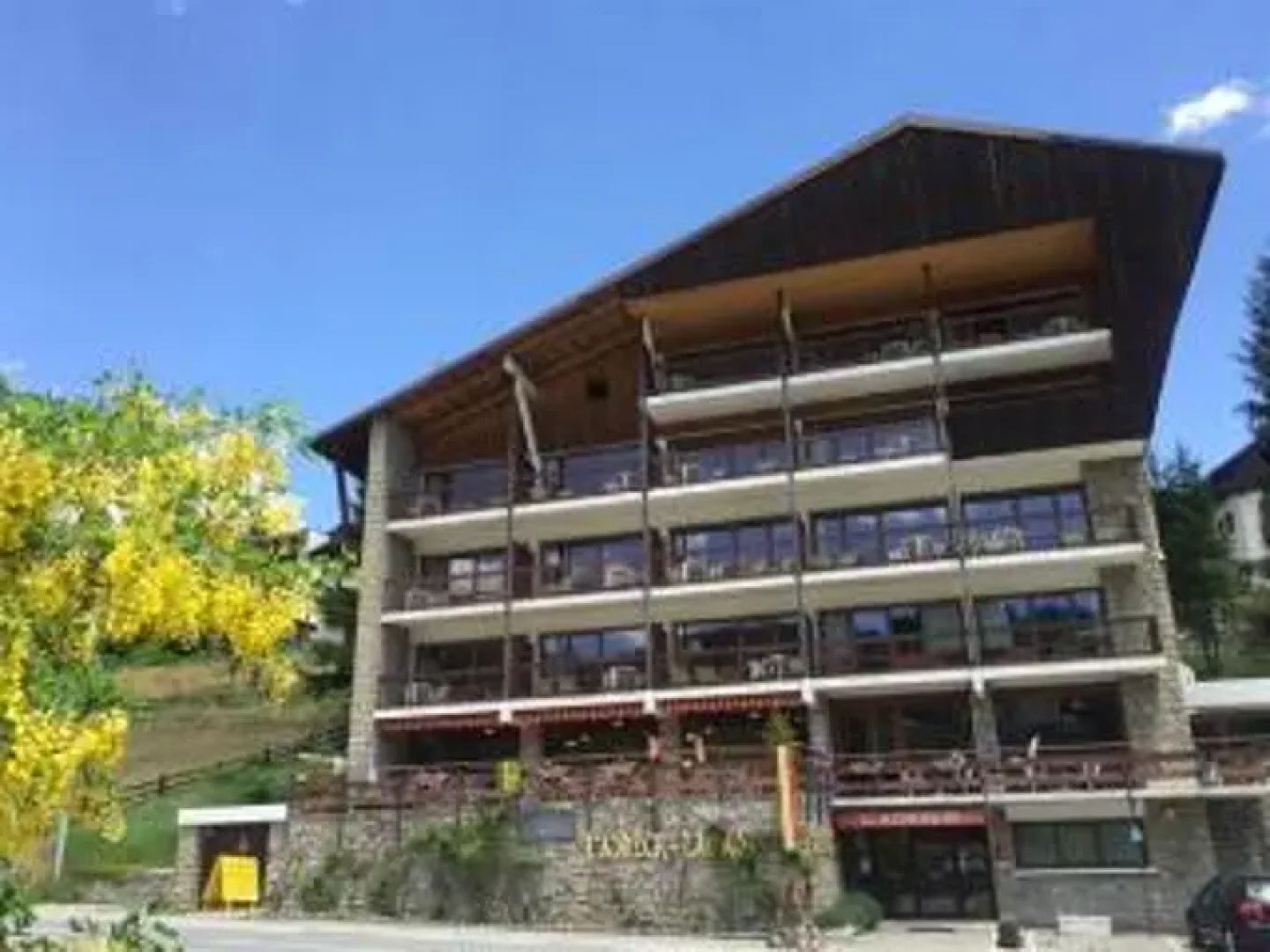 Hôtel lAdrech de Lagas