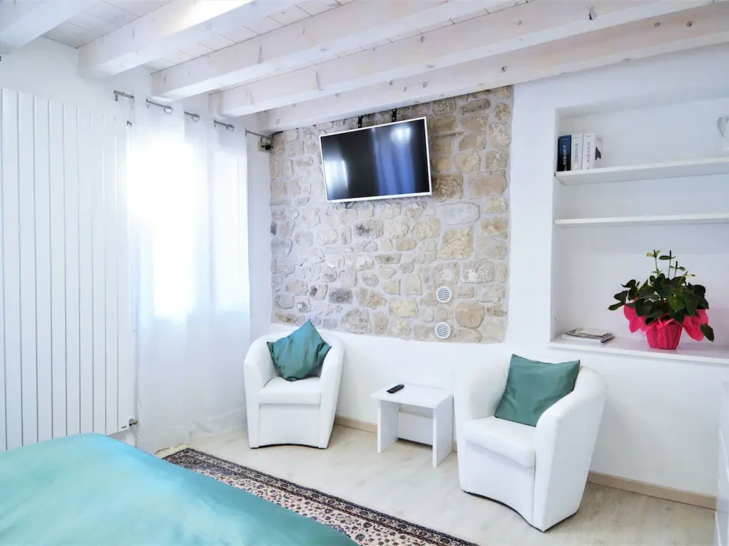 Pleasant Apartment in Miane With Shared Swimming Pool