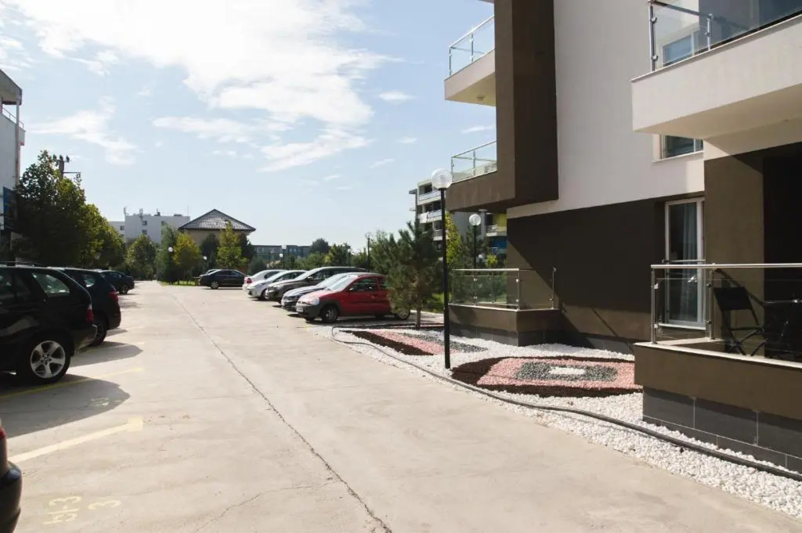 Airport Residence - Across from Otopeni Airport