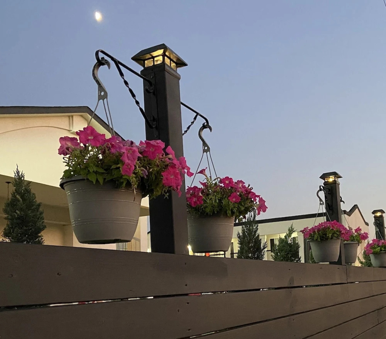 Stratus Suites - Boutique Hotel