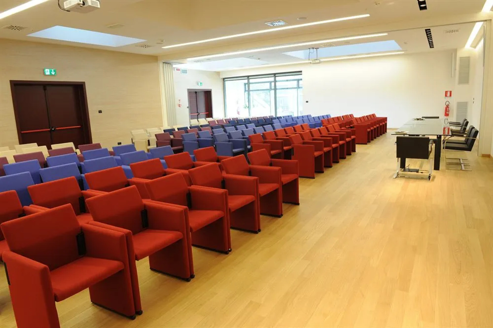 Continental Urban Art Hotel