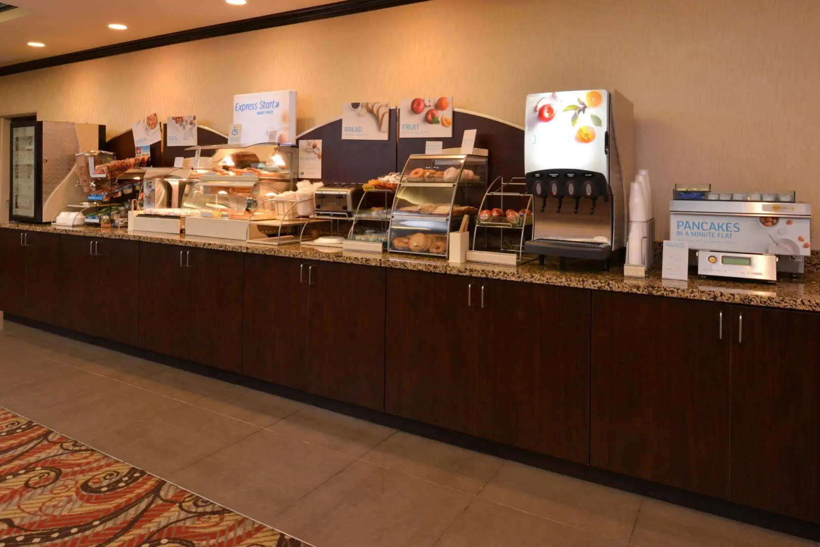 Holiday Inn Express & Suites Wheeling by IHG