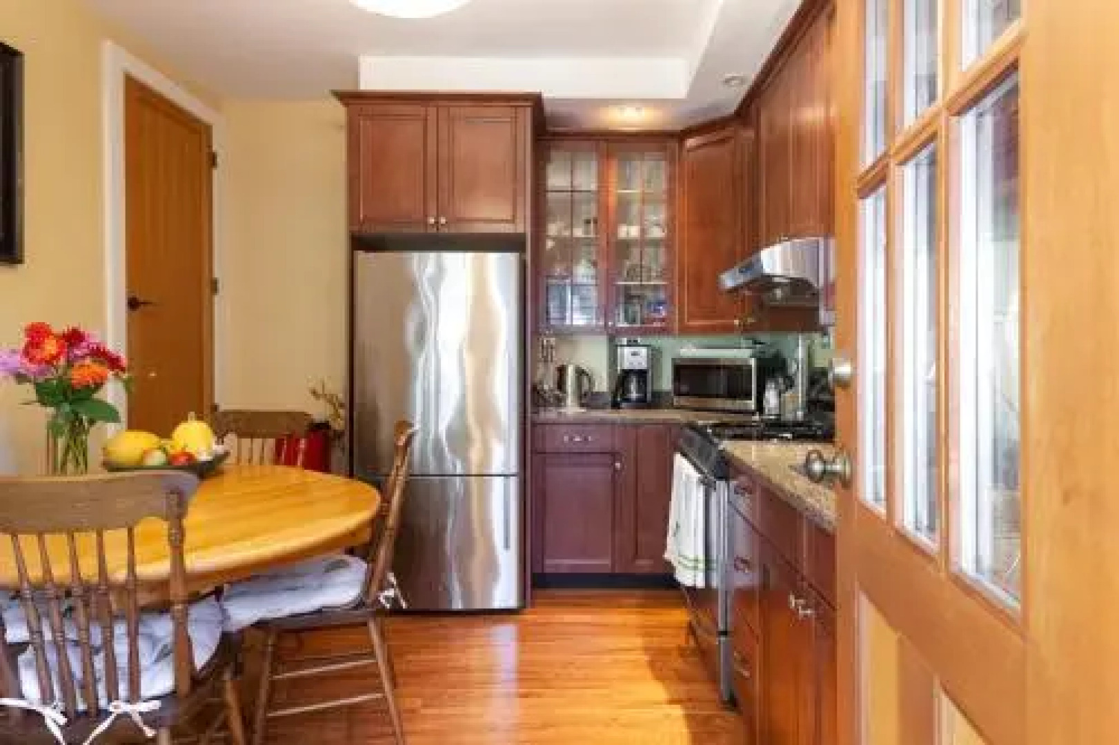 Beautiful, Quiet 3BR in Posh Kitsilano