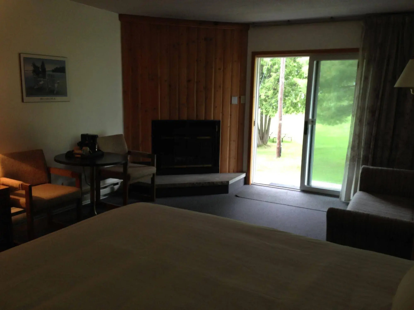 Colonial Bay Motel and Cottages