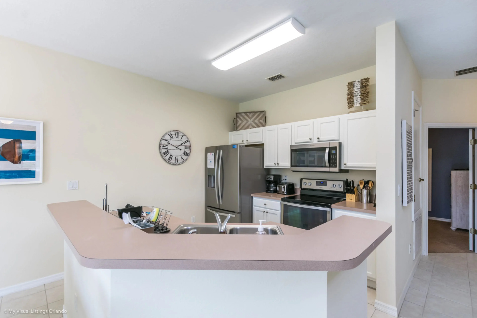 4 bed town home with full size pool Close to Disne