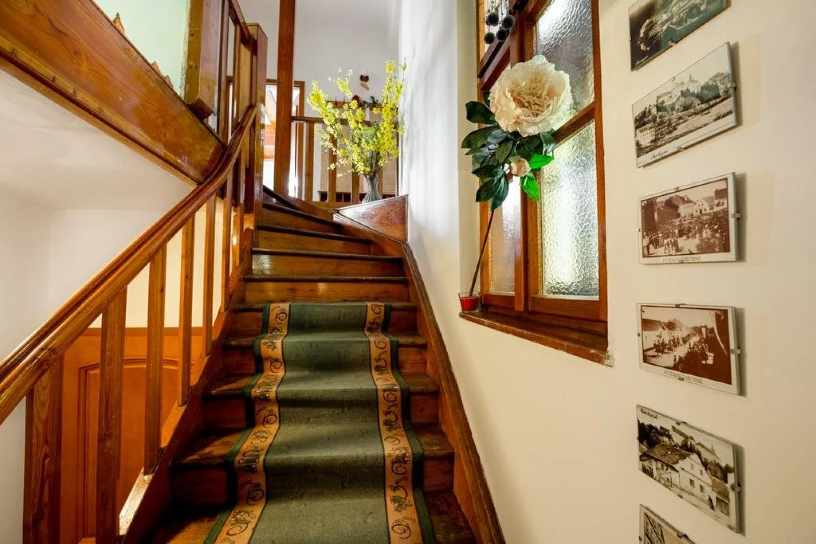 Pštrossova Vila - u klášterní zahrady