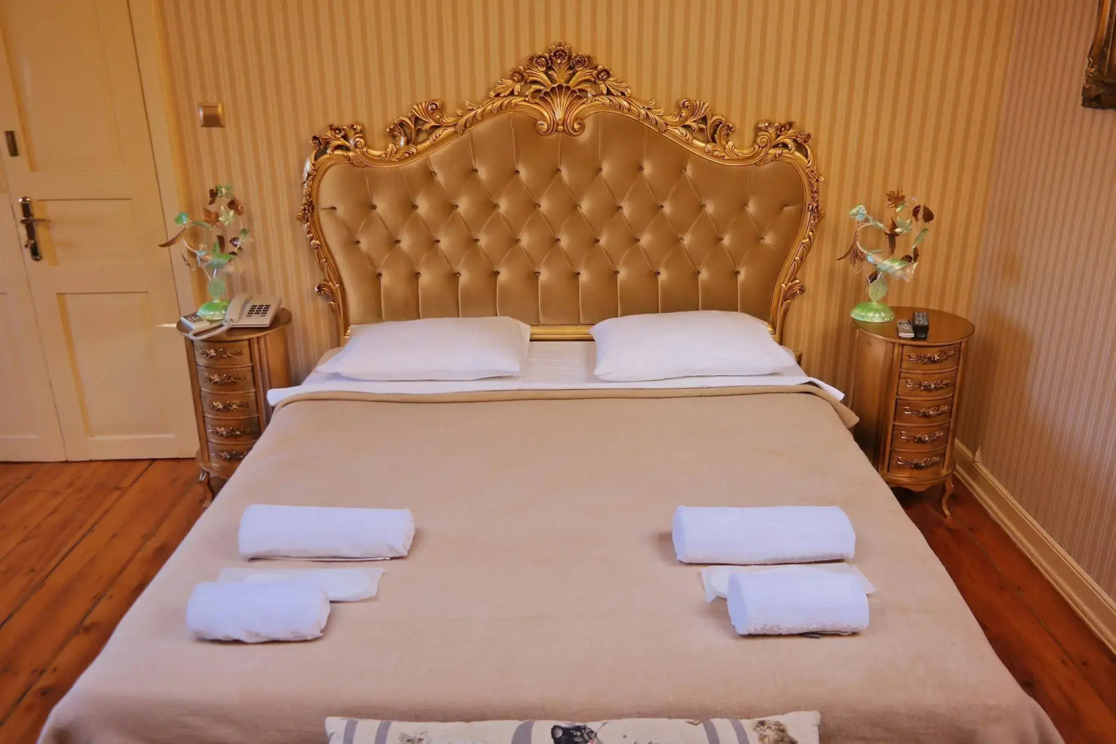 Büyükada Anastasia Meziki History Mansion