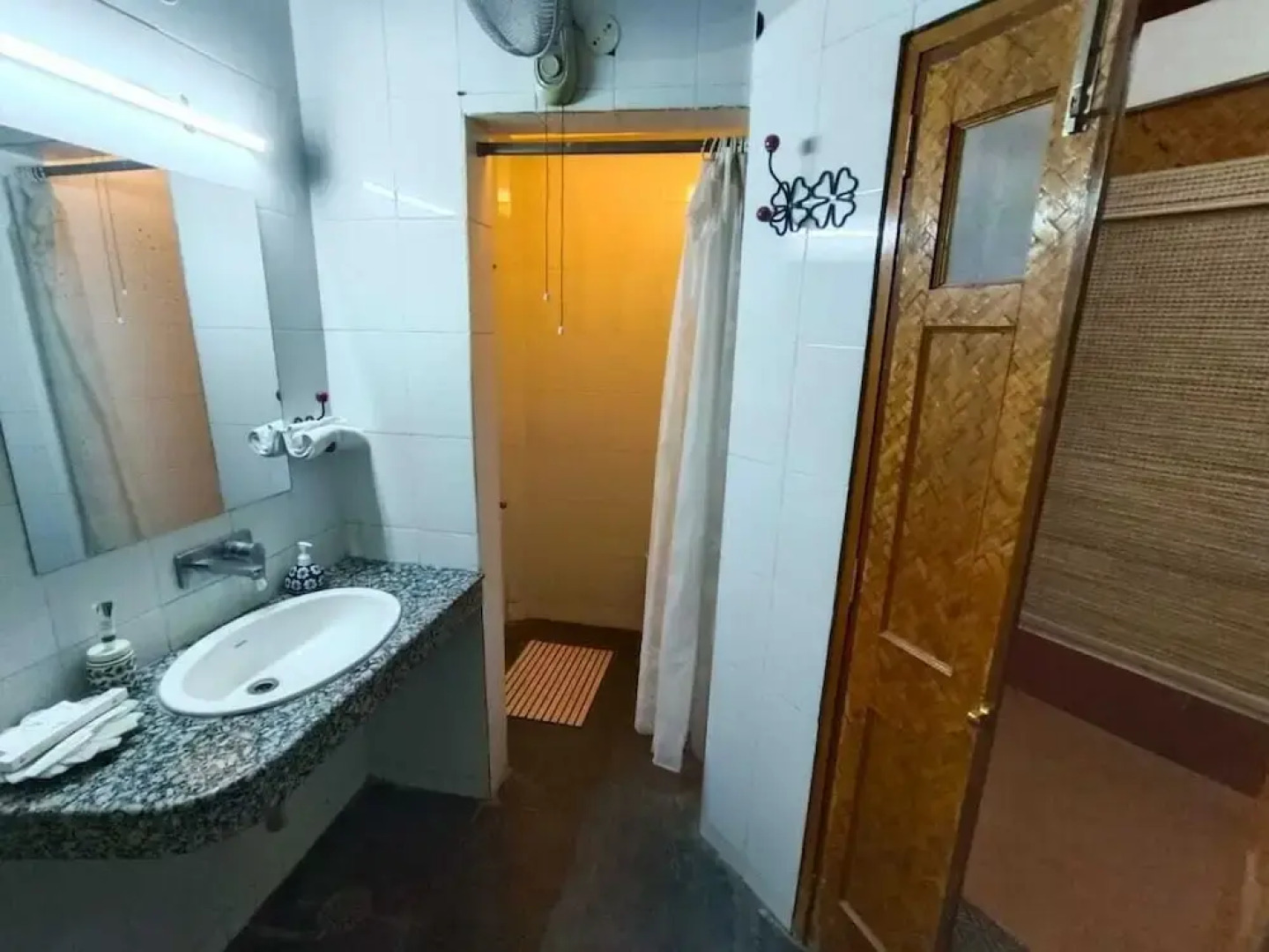 Kailash Farms Earthen Life