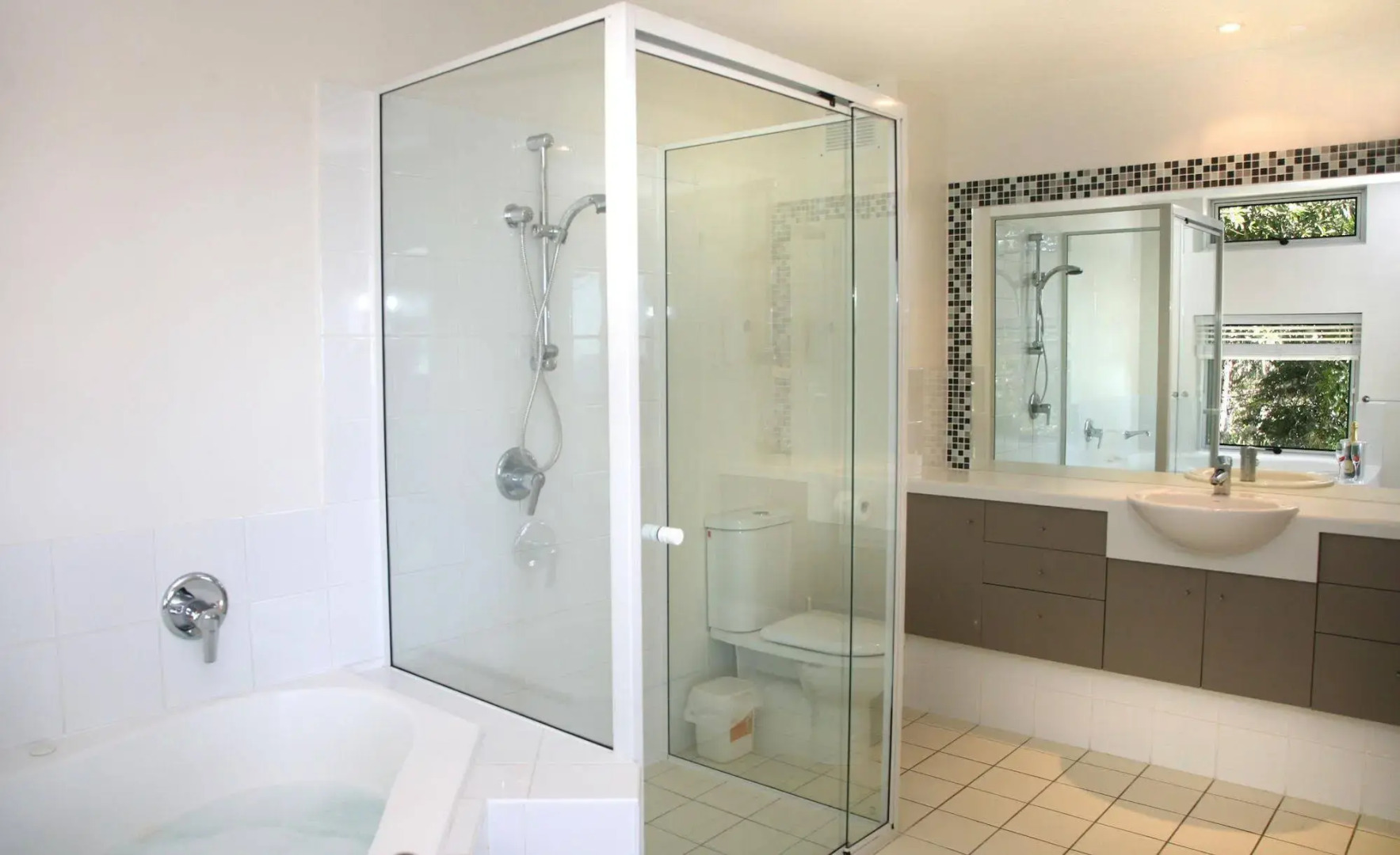 Rainbow Ocean Palms Resort