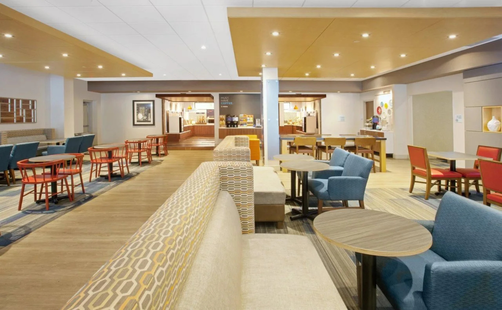 Holiday Inn Express & Suites Ft. Washington - Philadelphia by IHG