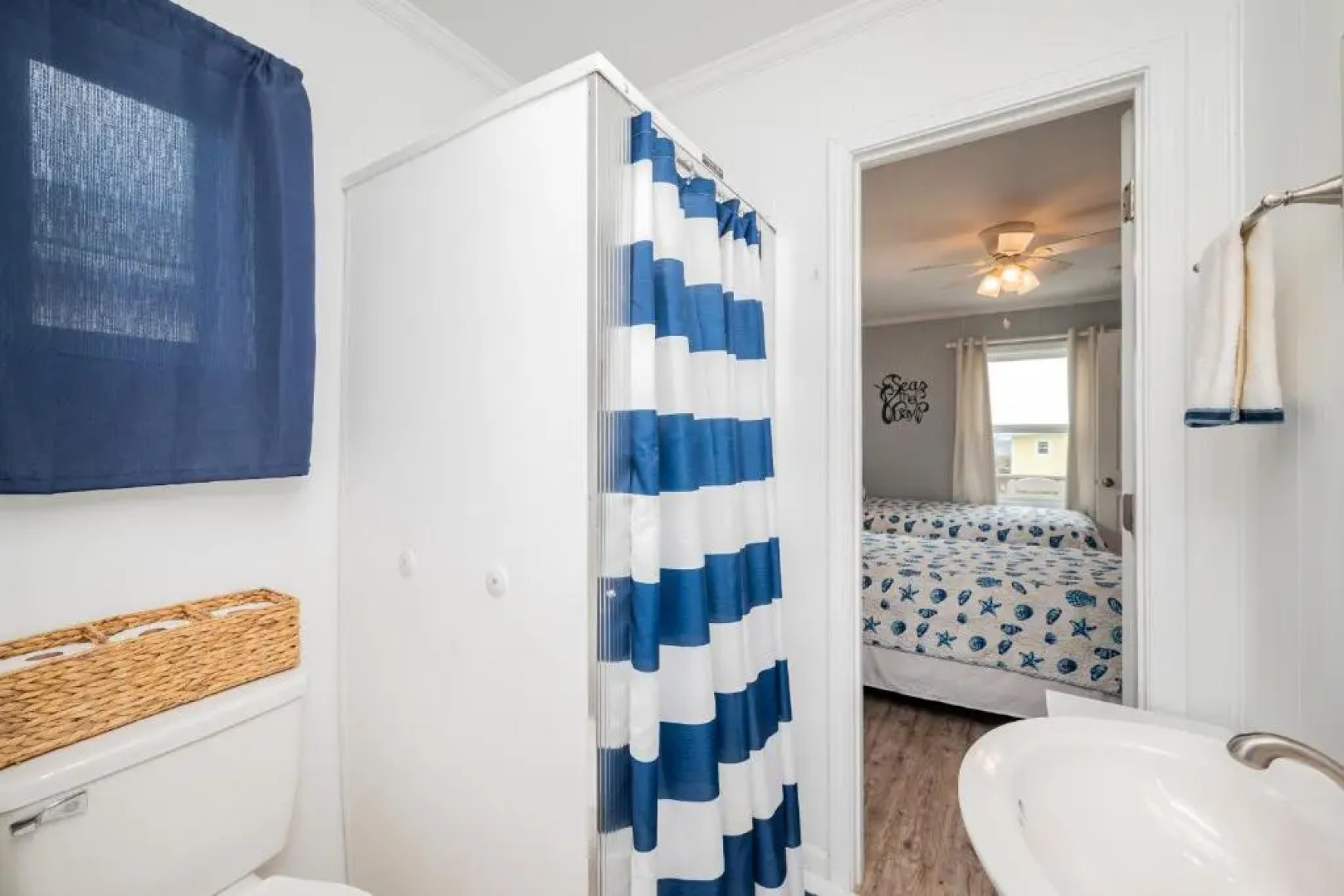 Friendship Lodge by Oak Island Accommodations