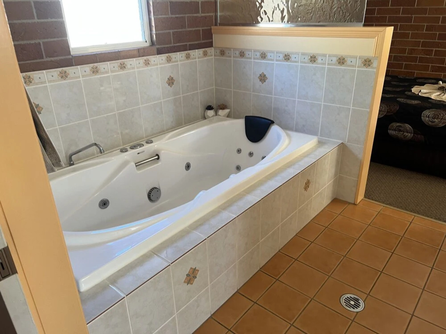 Rubyvale Motel & Holiday Units - An Adults Only Getaway