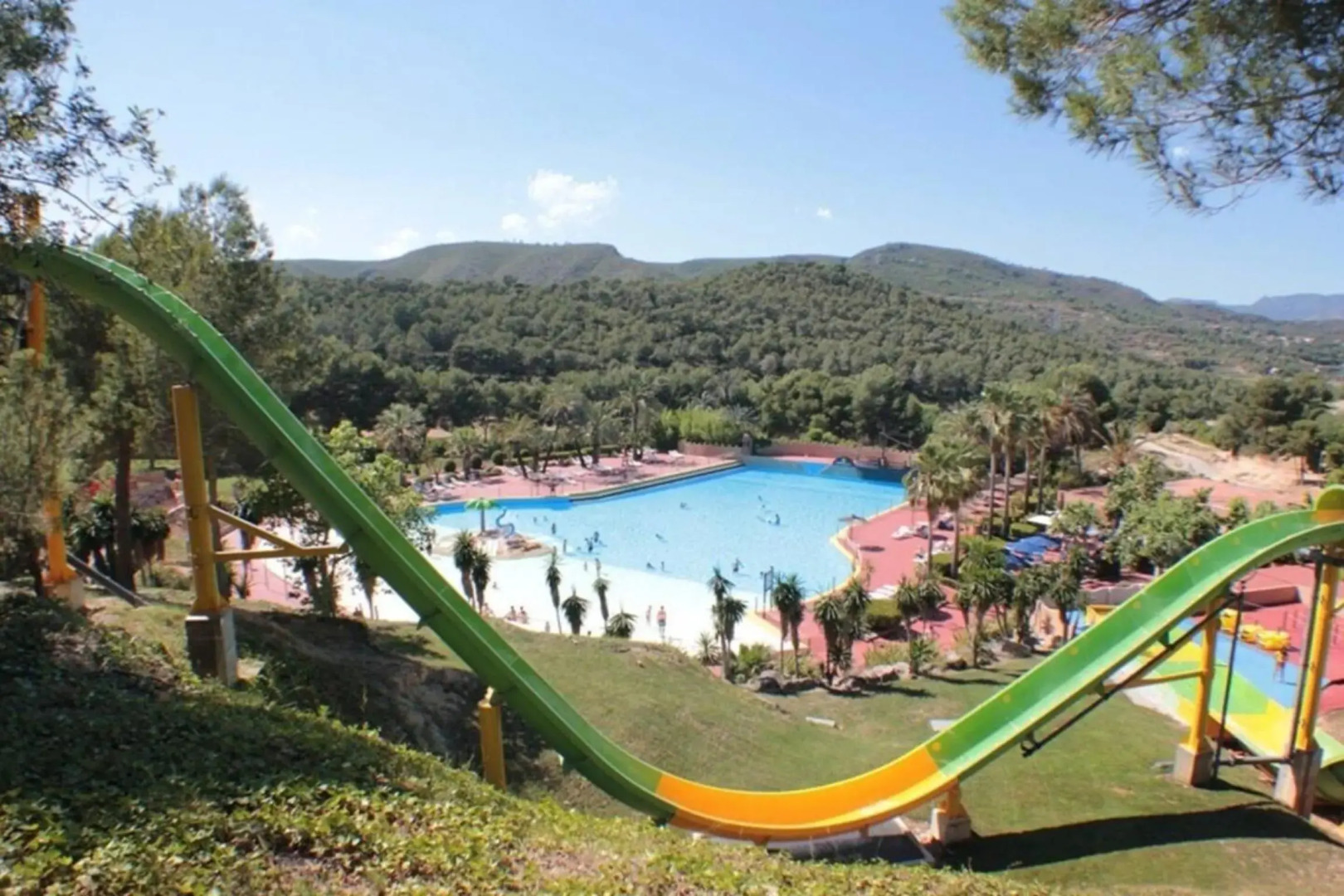 3 bedrooms house with shared pool terrace and wifi at Albinyana