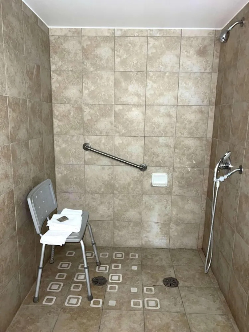 Country Inn & Suites by Radisson Battle Creek MI