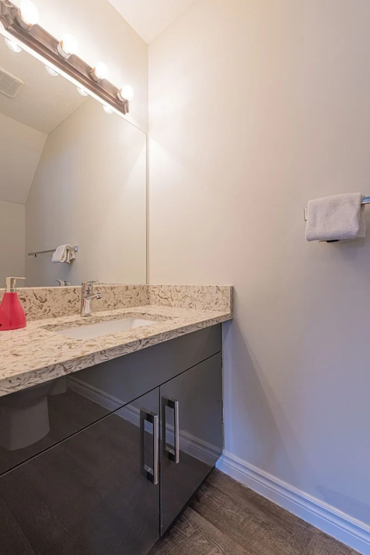 Banff Boundary Lodge 2 BR Condo & studio