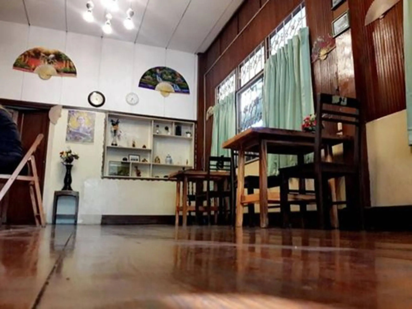 艾丽旅馆(Aree Guesthouse)