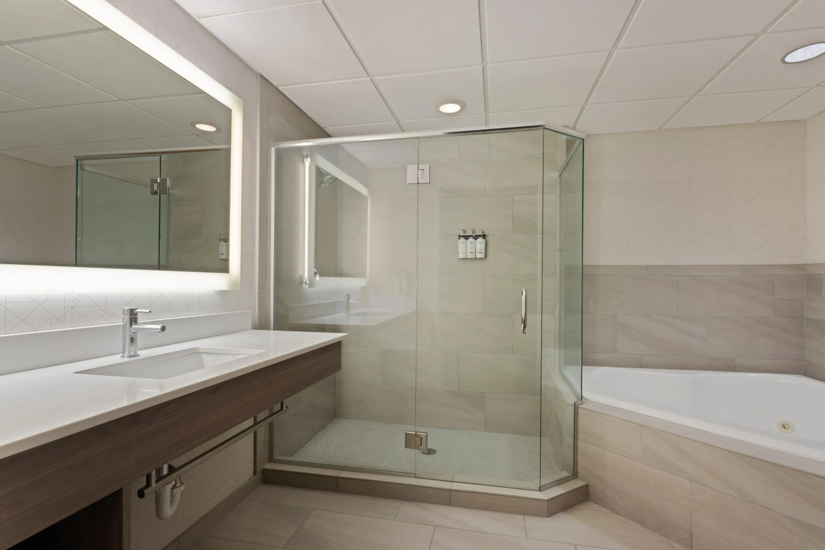 Holiday Inn Express Hauppauge-Long Island