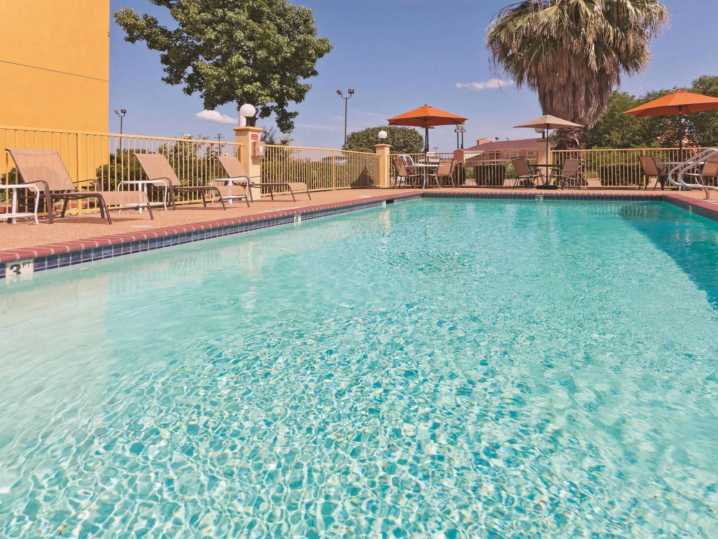 Red Roof Inn Terrell