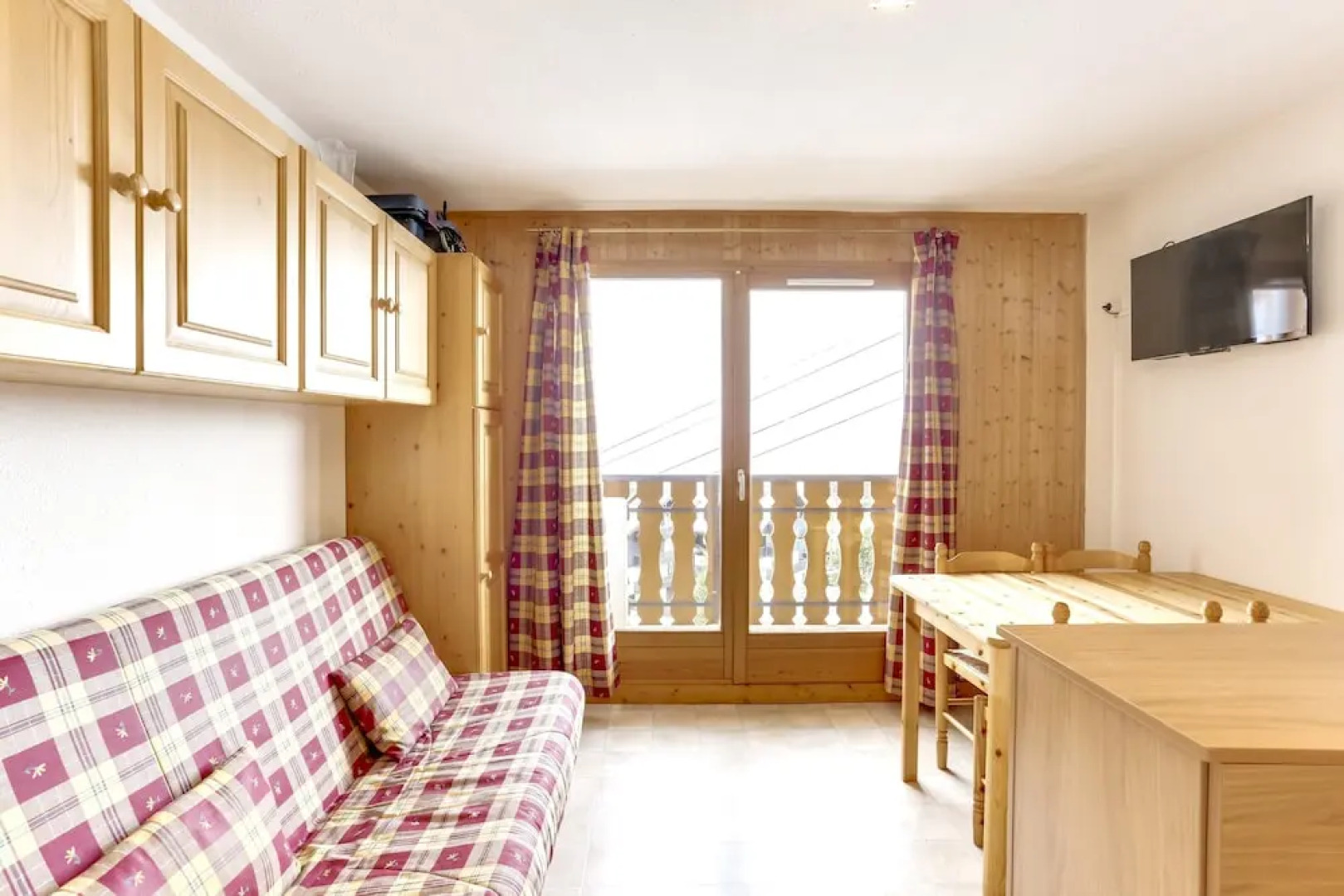 Apartment With one Bedroom in Thollon-les-mémises, With Wonderful Lake