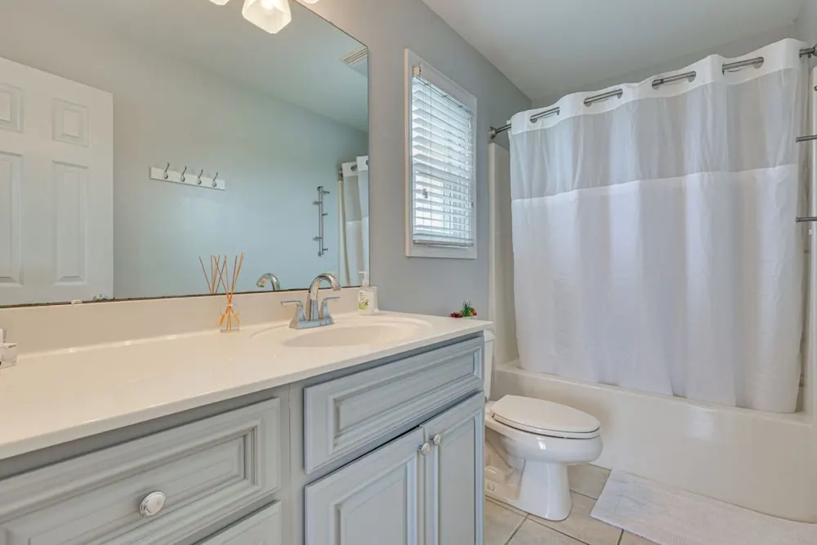 Walk to Surf City Beach: Ocean-view Home w/ Decks!