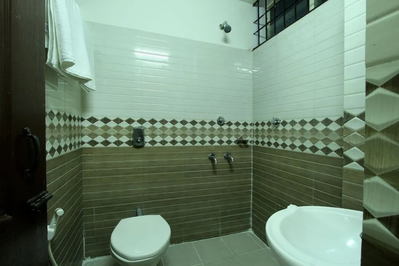 OYO 22928 Soans Comforts