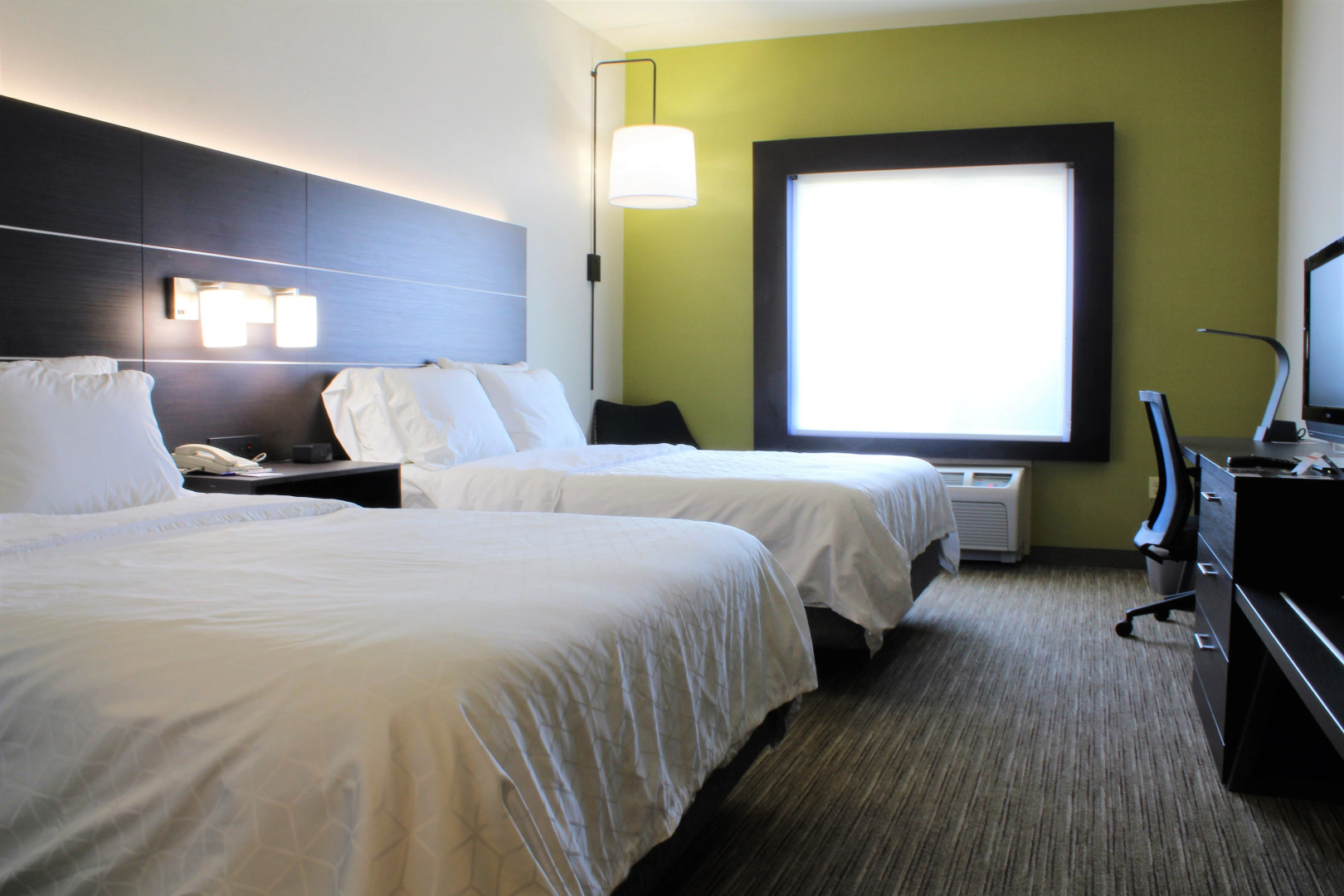 Holiday Inn Express & Suites Napa American Canyon by IHG