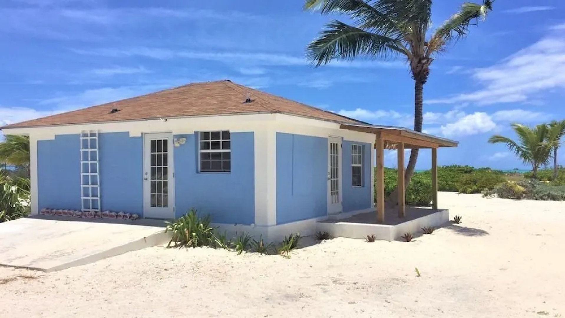 5 Beach Homes Near White Sand Beaches of South Andros