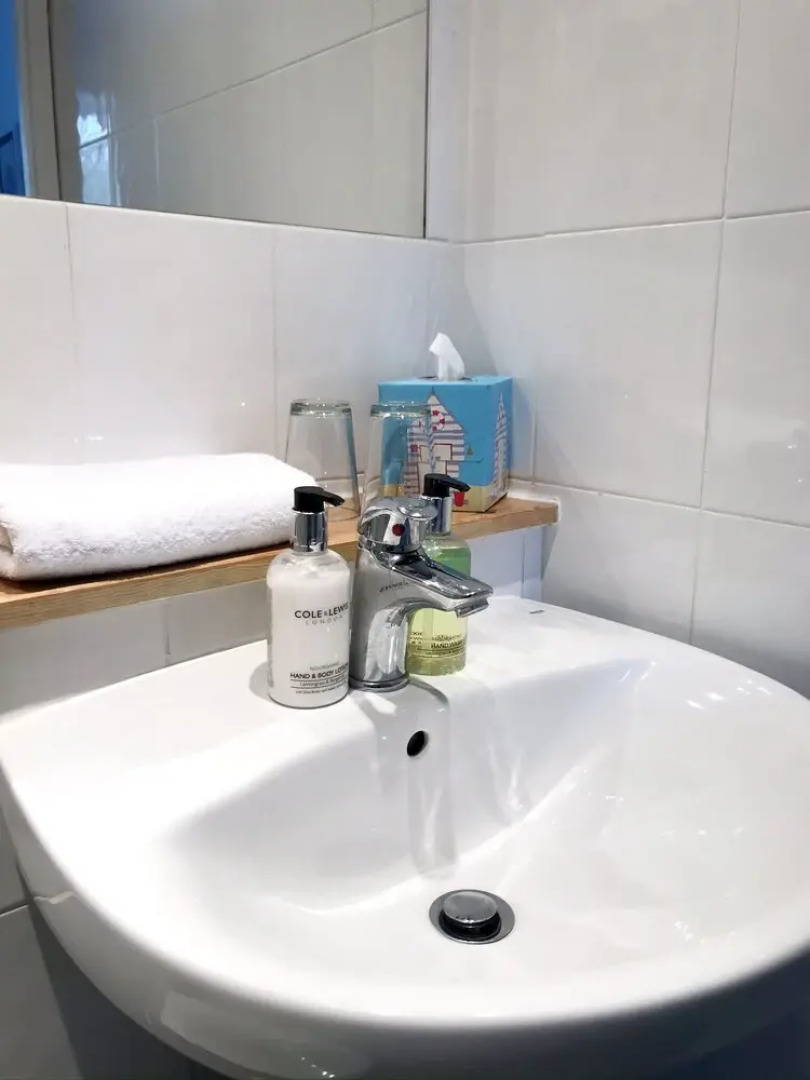 Seabreeze Restaurant With Rooms