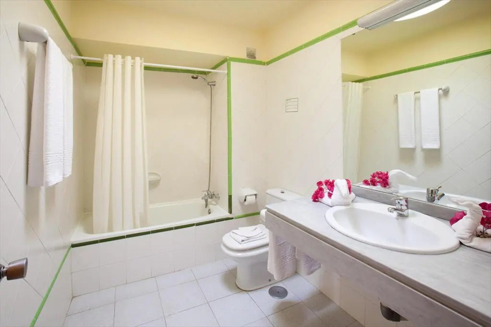 R2 Bahía Kontiki Beach Apartments