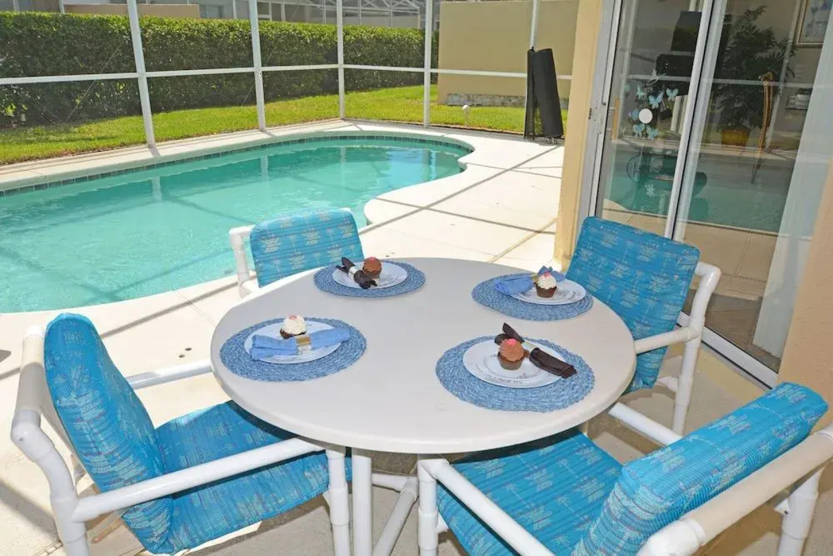 T159BD Sunshine Haven 3 Br villa by RedAwning