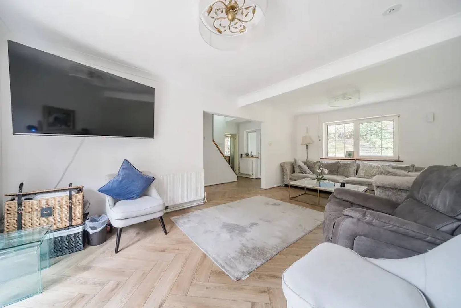 5Bd House In The Forest