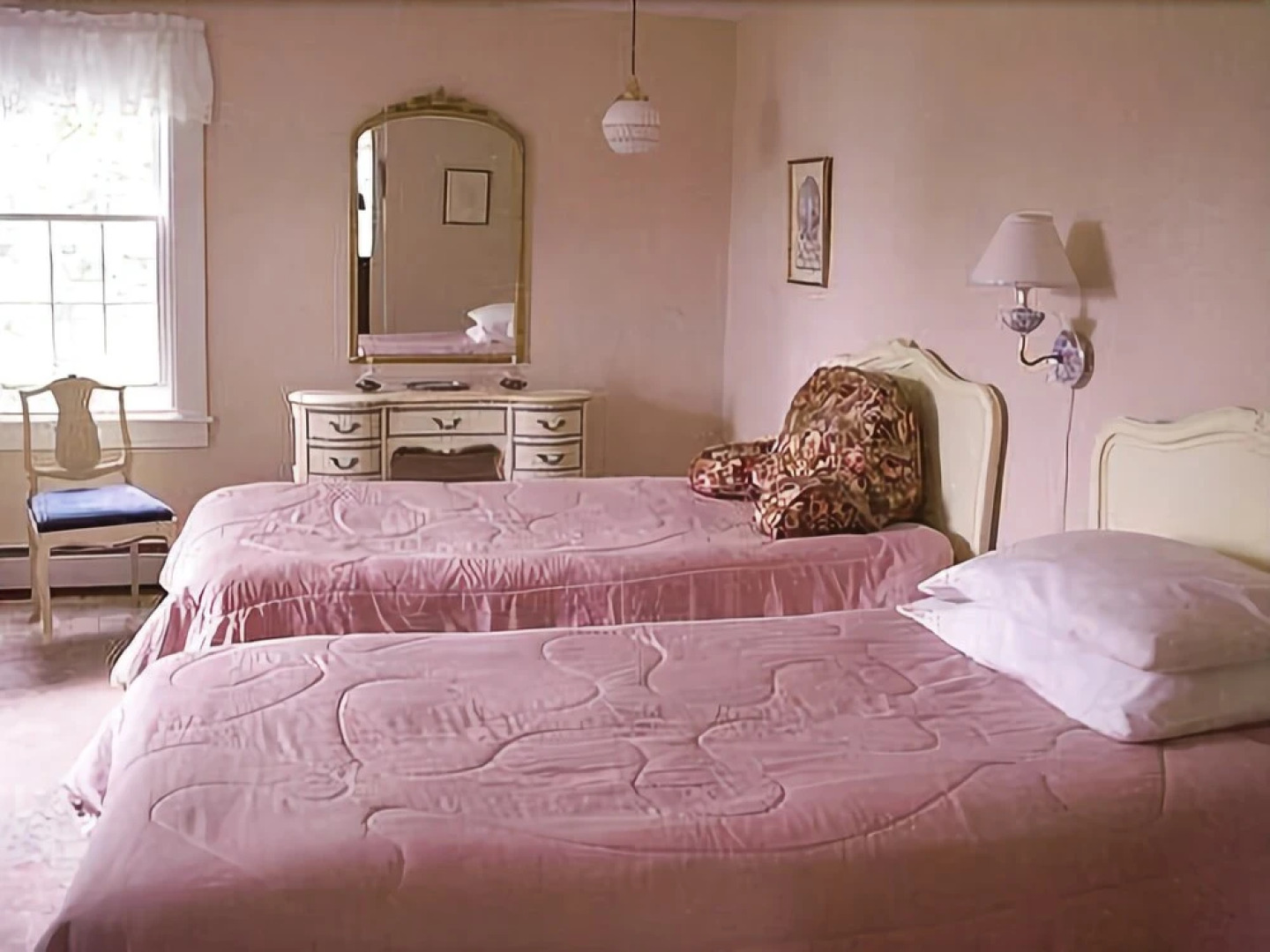 Center Harbor House - Four Bedroom Home