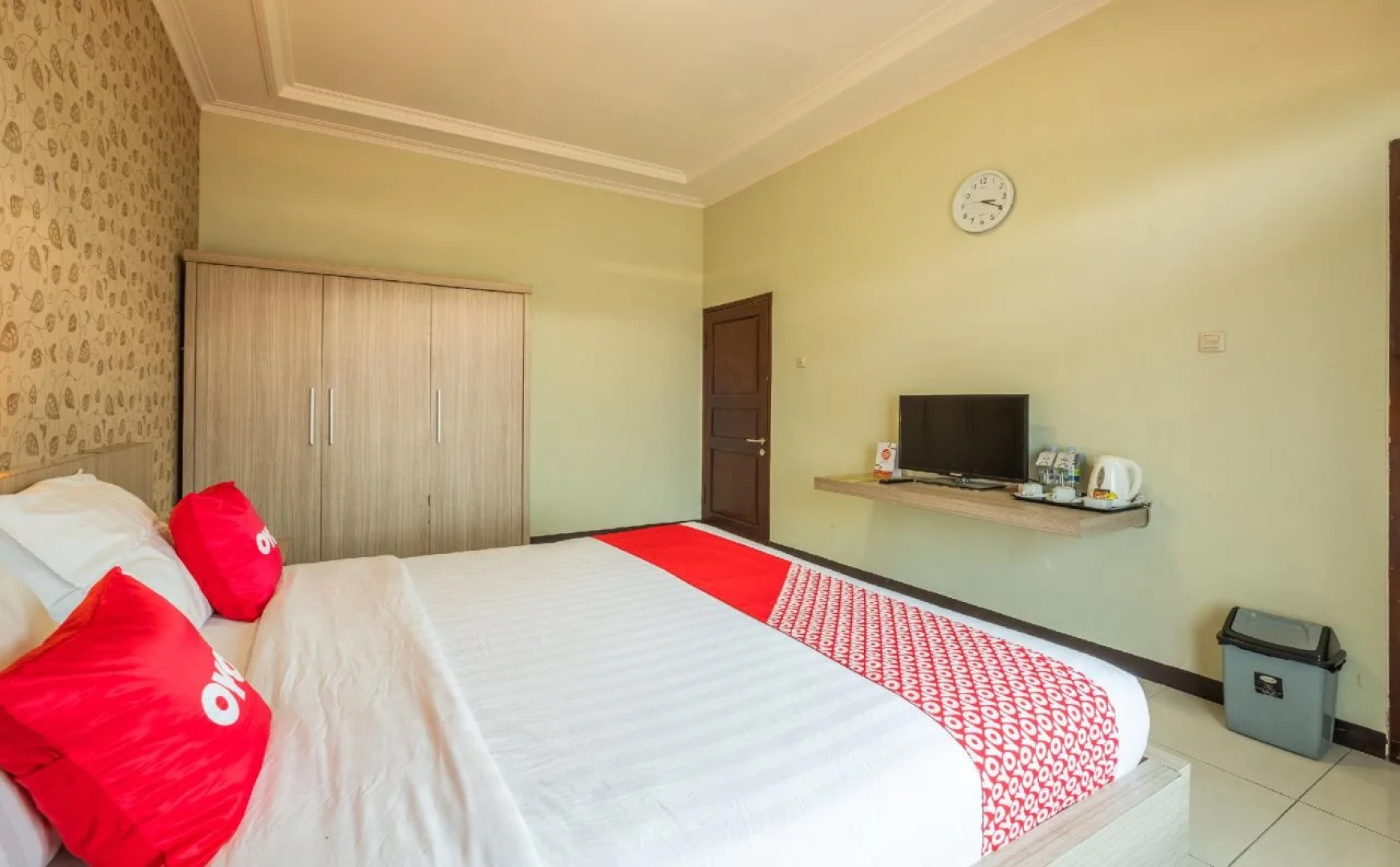 Aleyra Hotel and Villa Garut