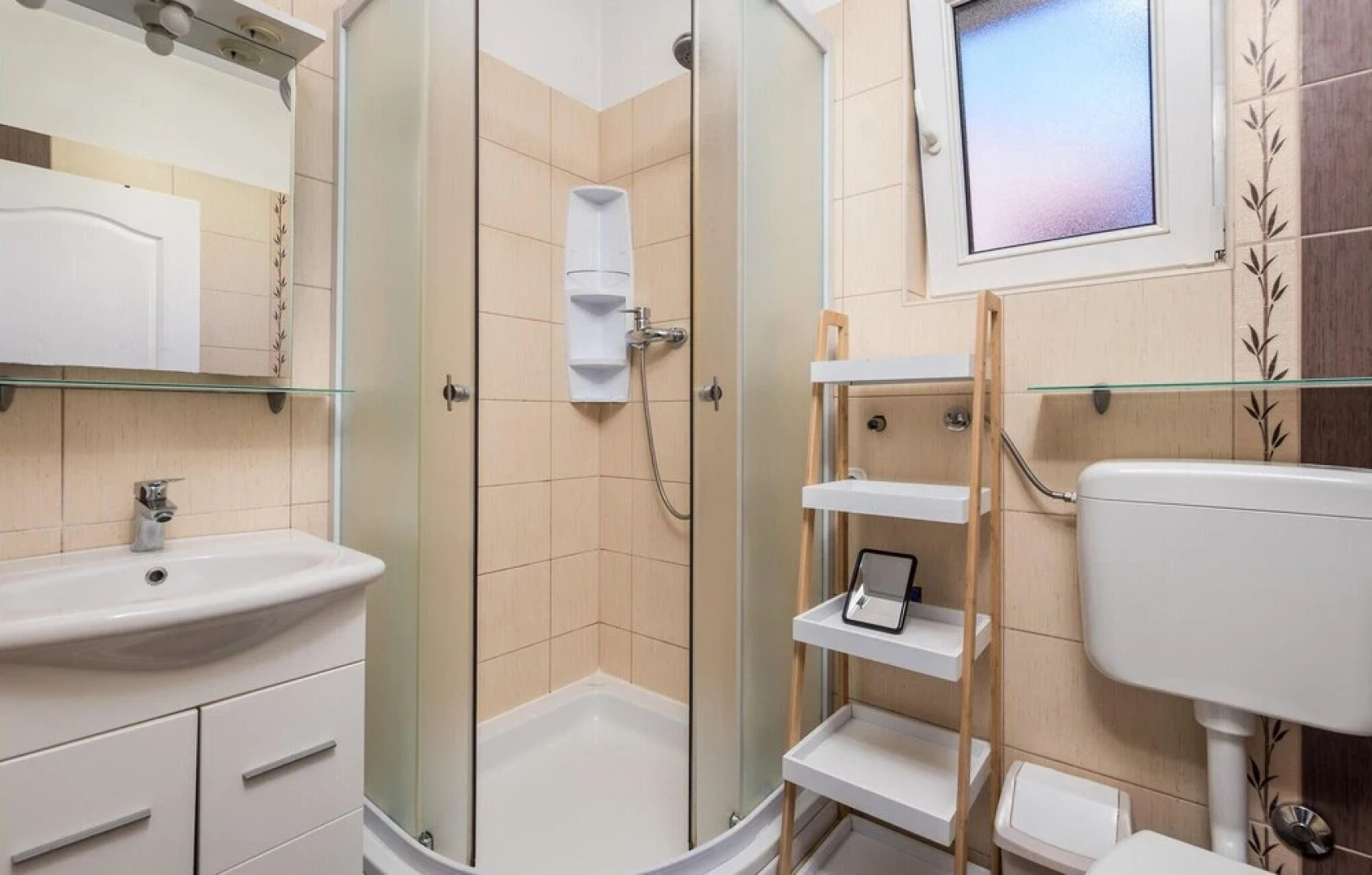 Amazing Home in Pinezici With Wifi and 4 Bedrooms