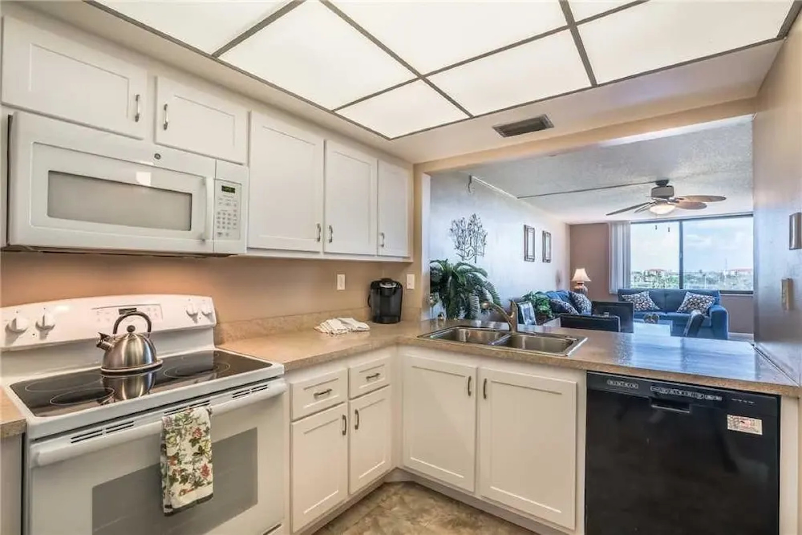 Palma Del Mar D601 - One Bedroom Condo