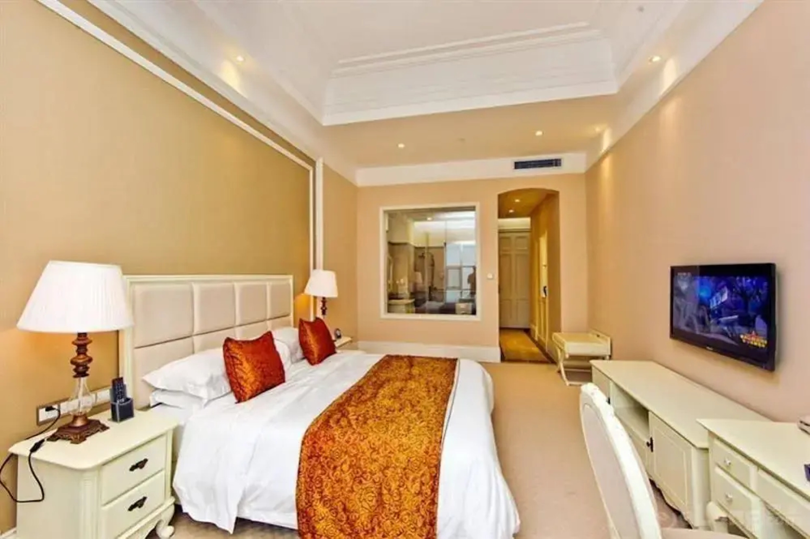 Yantai Blue Sky Hotel