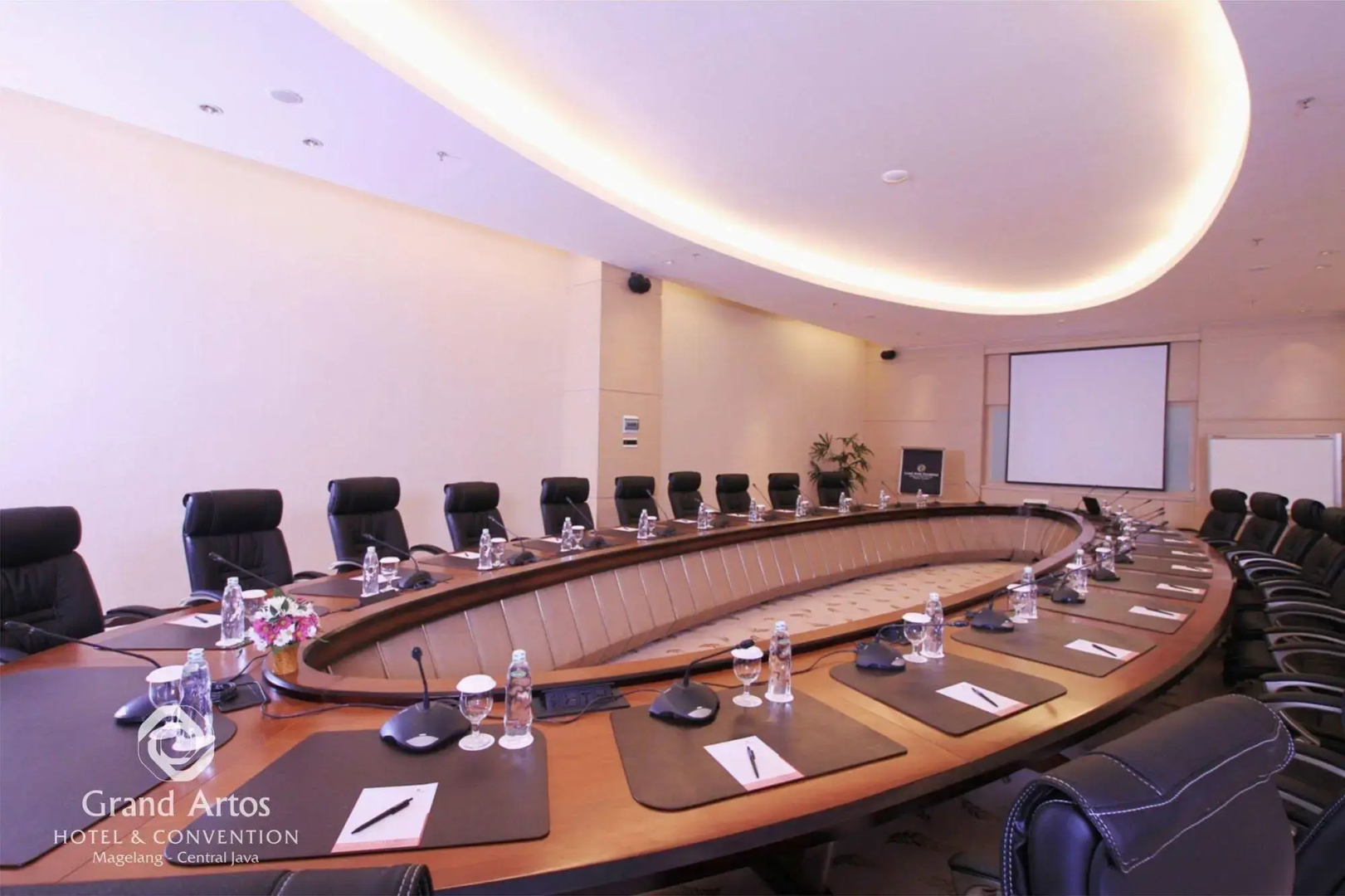 Grand Artos Hotel & Convention