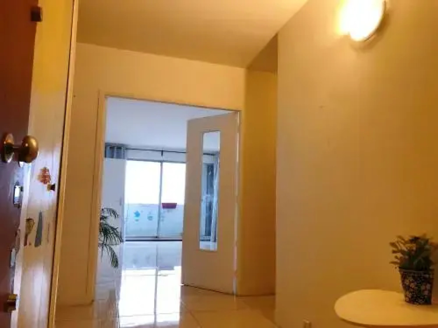 A Simple Bedroom In A Shared Apartment 20 Min To Paris Center