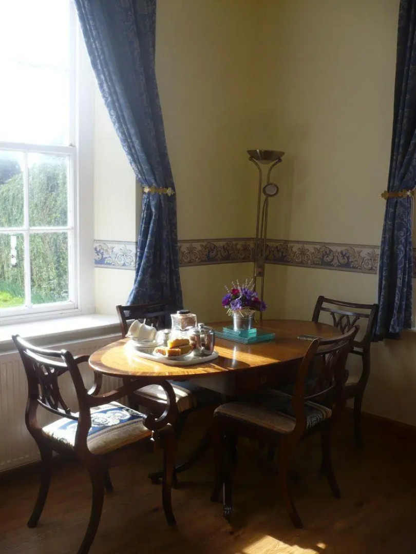 Garden Cottage & Granary