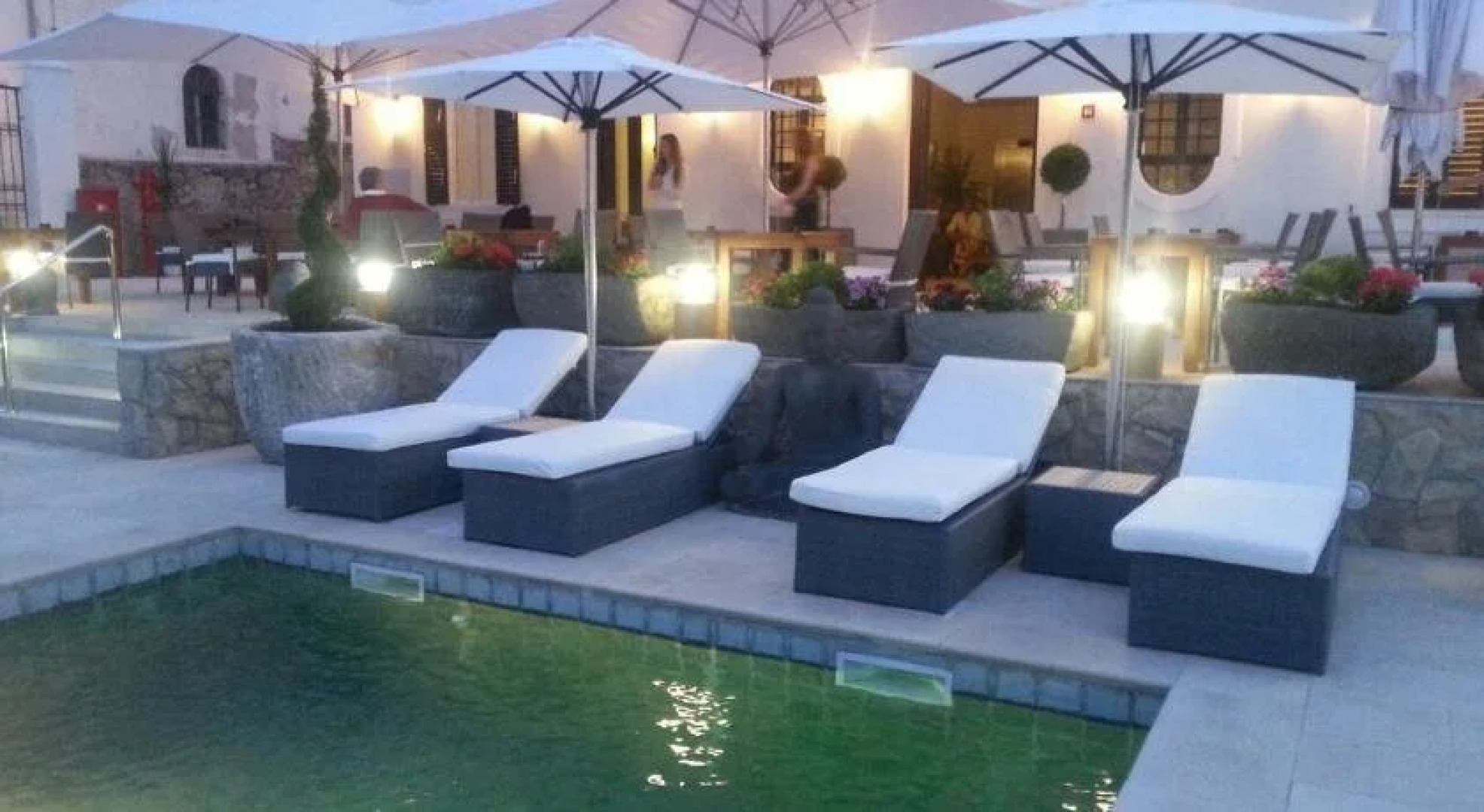 Dolphin Suites Hotel