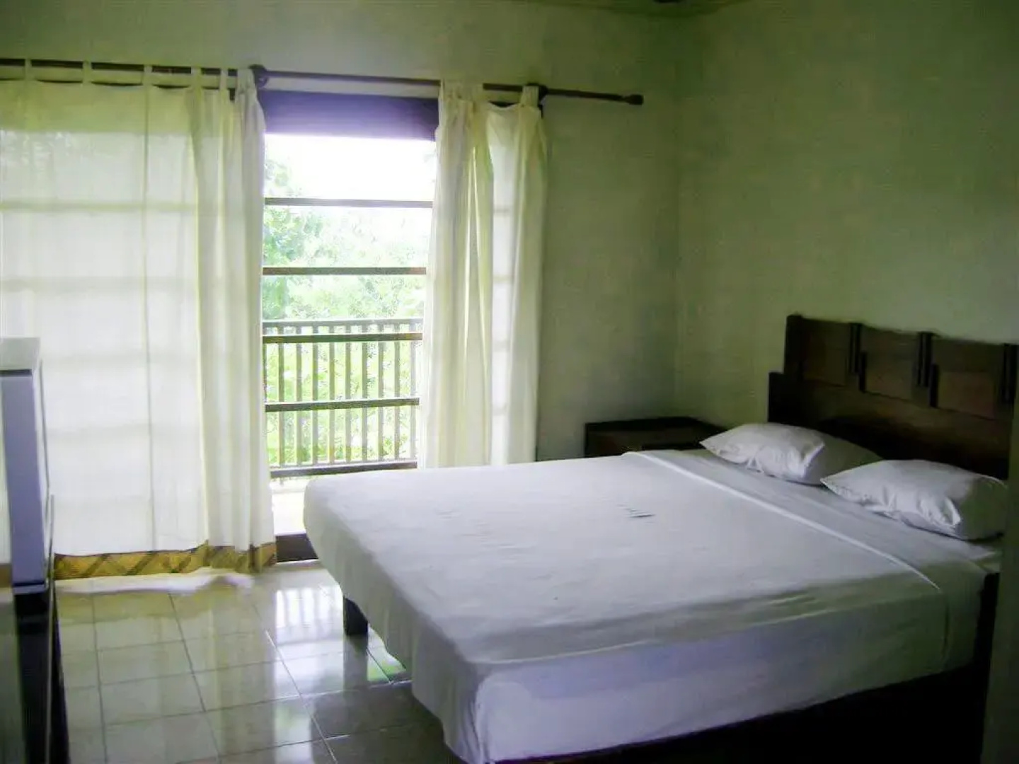 SWA - LOH Resort