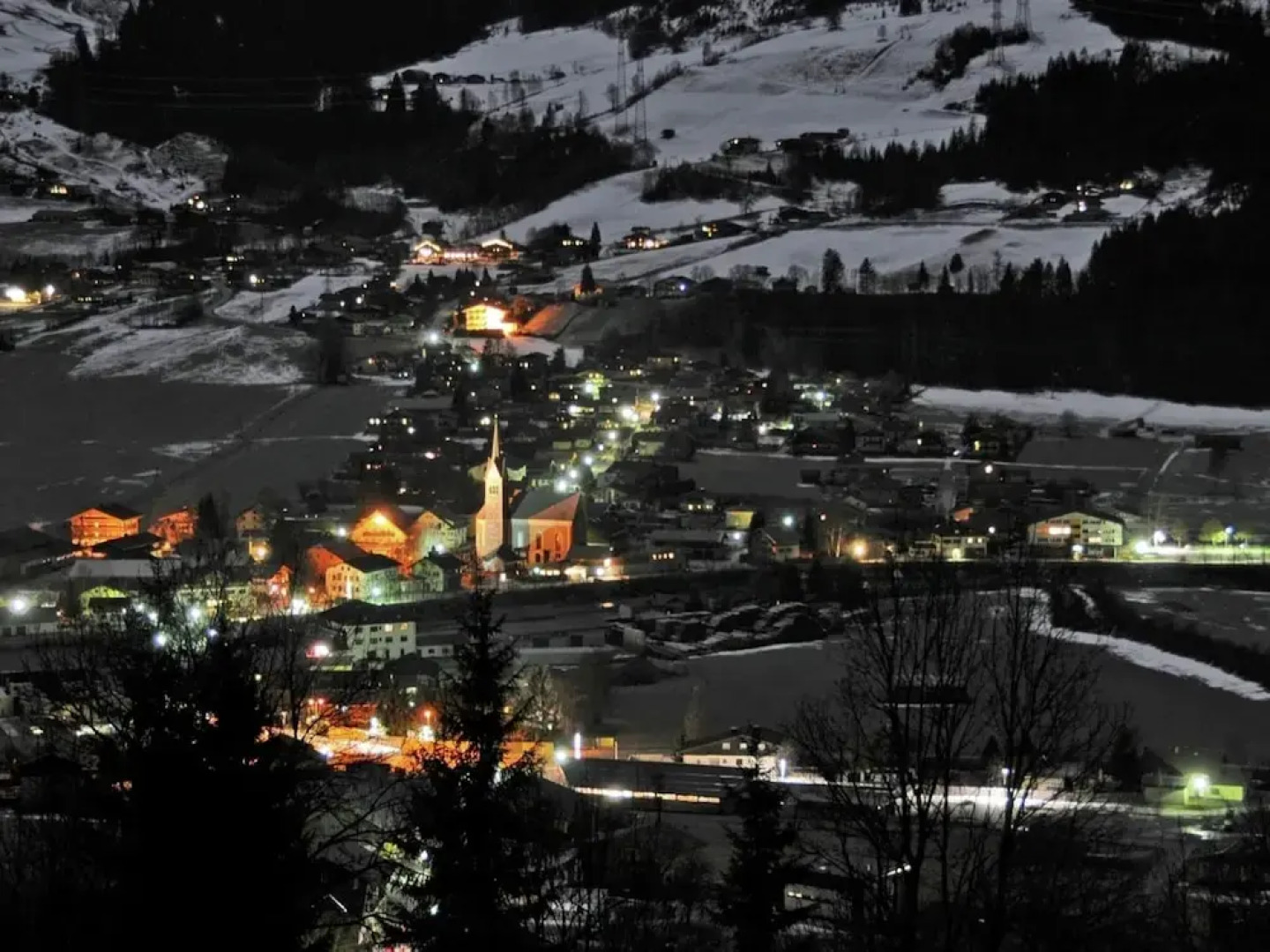 Chalet Anna Near Ski Area in Niedernsill