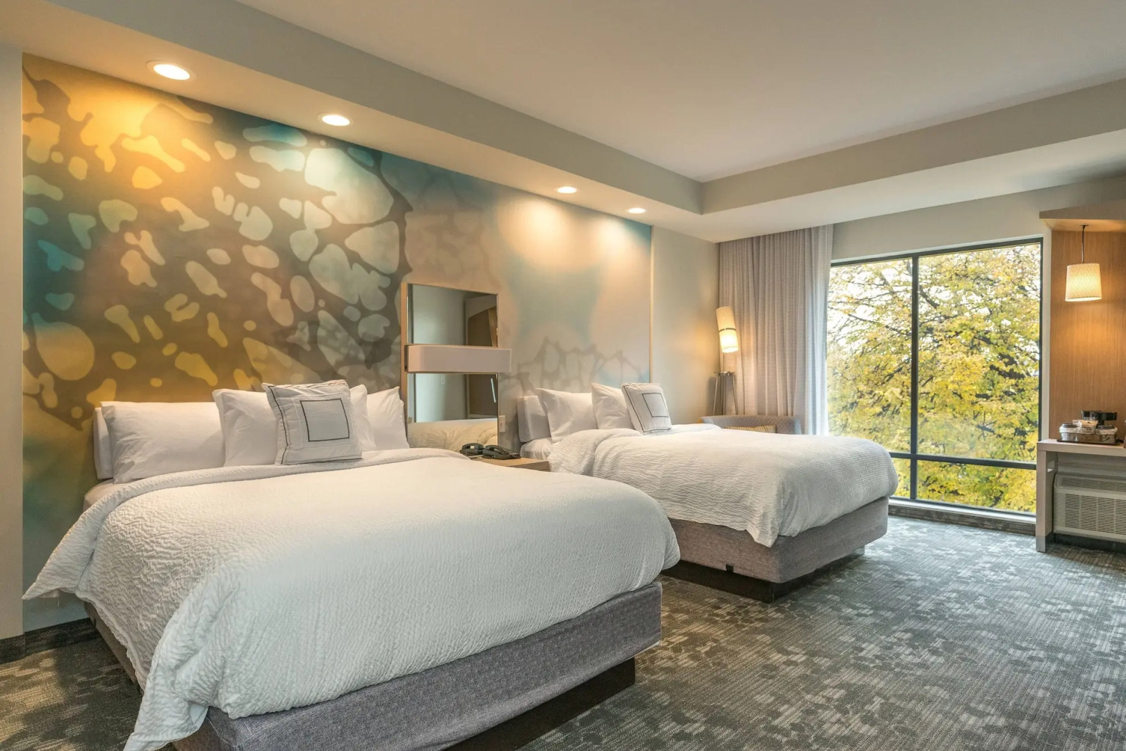 Courtyard by Marriott West Springfield